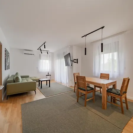 Rei Lux * Belgrad